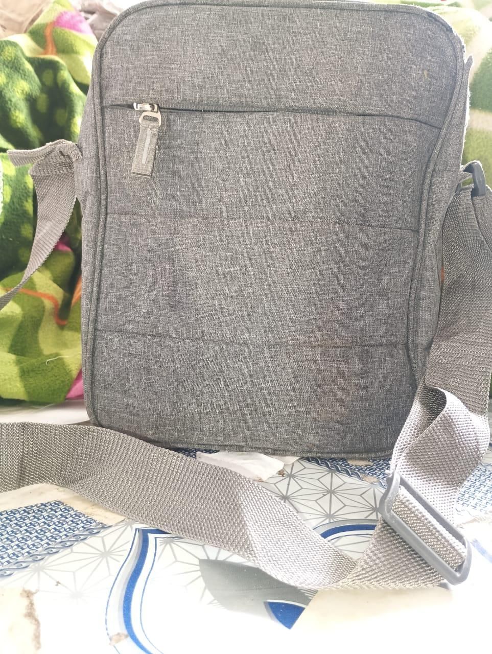 UrbanVoyage Men's Sling Bag – Stylish, Durable & Water-Resistant Crossbody Carry